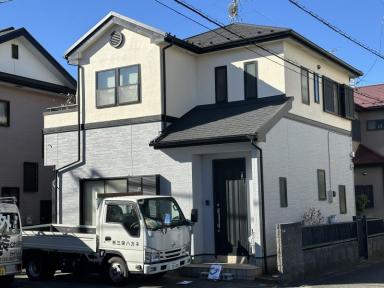 平塚市K様邸の1年点検でオークリッジと外壁塗装をチェックしました。