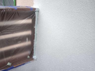 南足柄市S様邸｜築23年の外壁塗装！雨の合間を縫ってバルコニーの中塗り・下塗りを完了しました